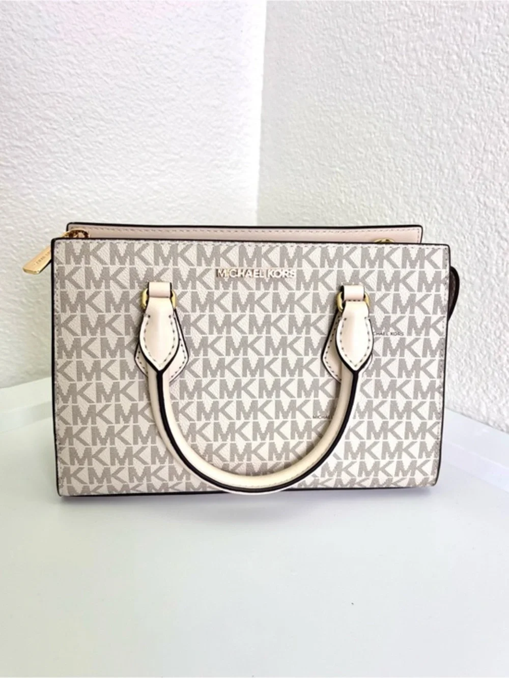 Michael Kors Sheila Small Satchel Light Cream Multi Logo Adjustable Strap